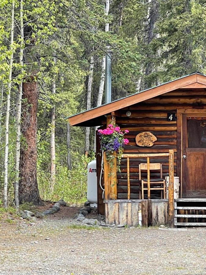Carlo Creek Lodge *